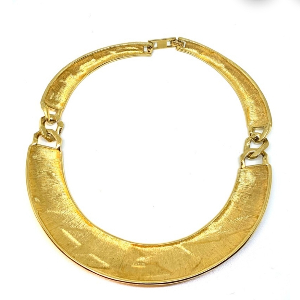 Vintage Monet Gold-Tone Statement Collar Necklace – Bold & Elegant - Picture 5 of 5